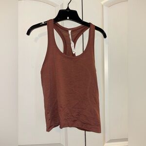 Women's Lululemon swiftly tank top